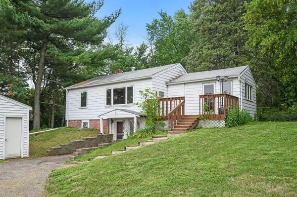 5373 Babcock TRL, Inver Grove Heights, MN 55077