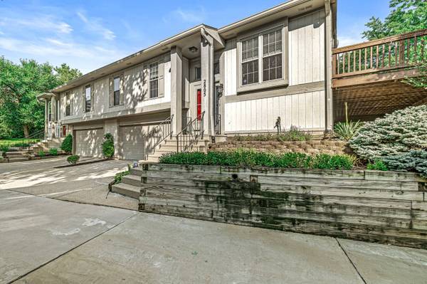 2805 Lakeshire LN, Indianapolis, IN 46268