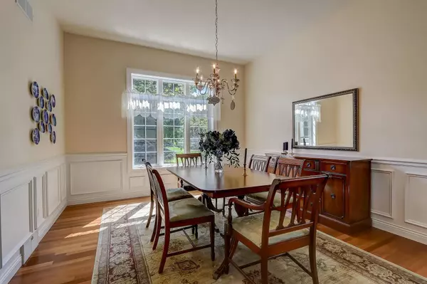 627 N Meadowbrook Lane, Waunakee, WI 53597