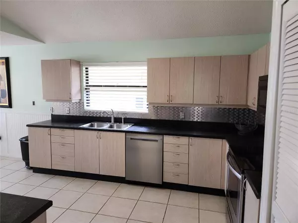 910 ASHMEADE CT, Port Orange, FL 32127