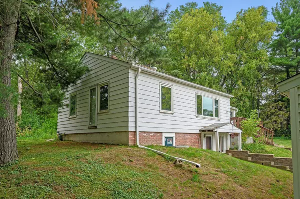 5373 Babcock TRL, Inver Grove Heights, MN 55077