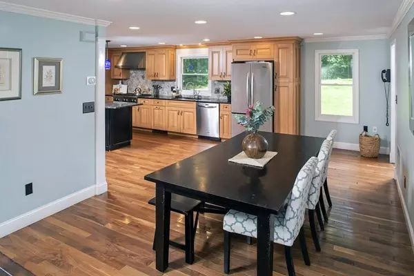 24 Deerpath Trl N, Duxbury, MA 02332