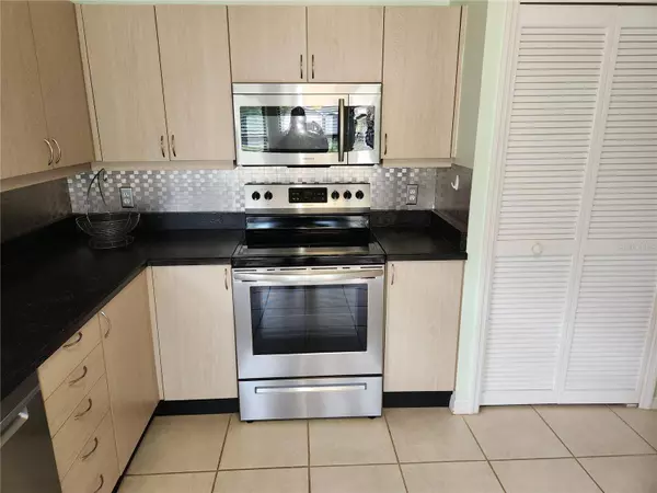 910 ASHMEADE CT, Port Orange, FL 32127