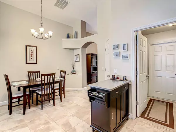 932 CASSIA DR, Davenport, FL 33897