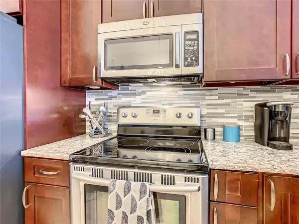 932 CASSIA DR, Davenport, FL 33897