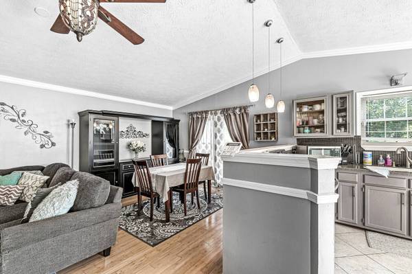 2805 Lakeshire LN, Indianapolis, IN 46268