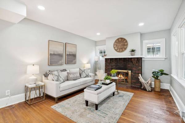 1822 Lacrosse AVE, Saint Paul, MN 55119