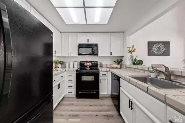 3762 Stoneglen N, Richmond, CA 94806