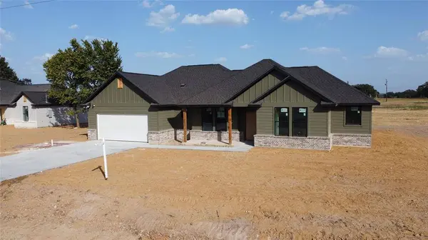 679 3RD ST, Somerville, TX 77879