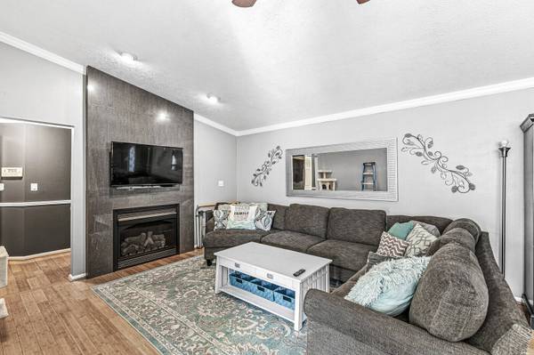 2805 Lakeshire LN, Indianapolis, IN 46268