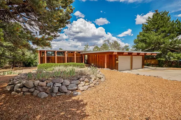 600 Camino Encantado, Los Alamos, NM 87544