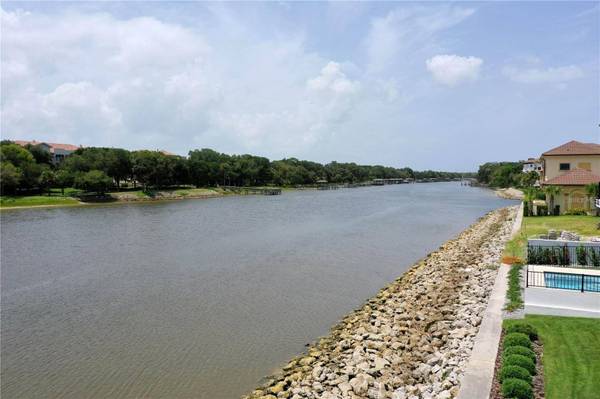 298 YACHT HARBOR DR, Palm Coast, FL 32137