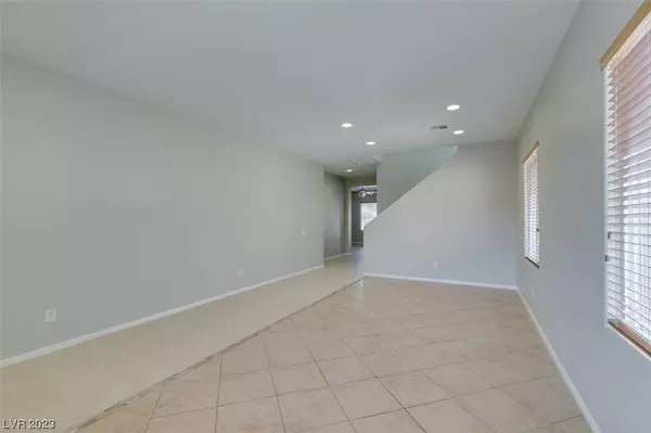 3033 Dowitcher Avenue, North Las Vegas, NV 89084