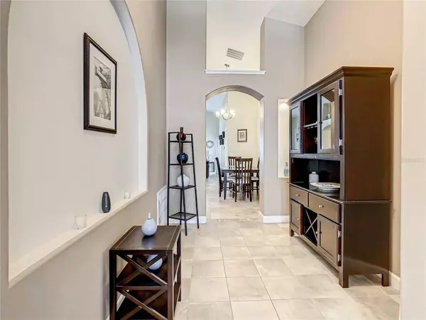 932 CASSIA DR, Davenport, FL 33897