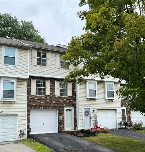 148 Meadow Gap Dr, Monroeville, PA 15146