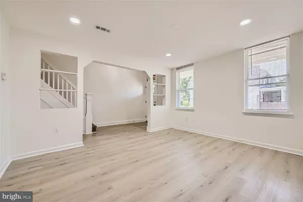 609 N LONGWOOD ST, Baltimore, MD 21216