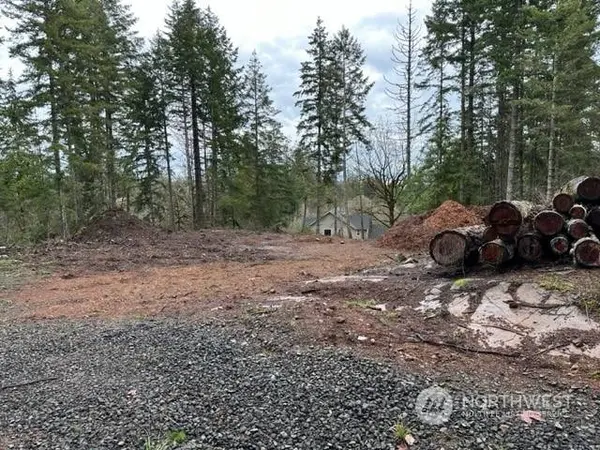 3137 Sand Dollar RD W, Bremerton, WA 98312