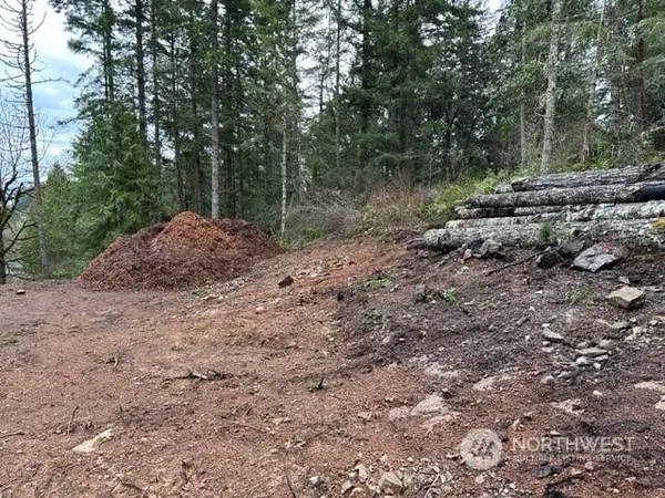 3137 Sand Dollar RD W, Bremerton, WA 98312