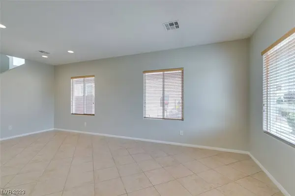 3033 Dowitcher Avenue, North Las Vegas, NV 89084