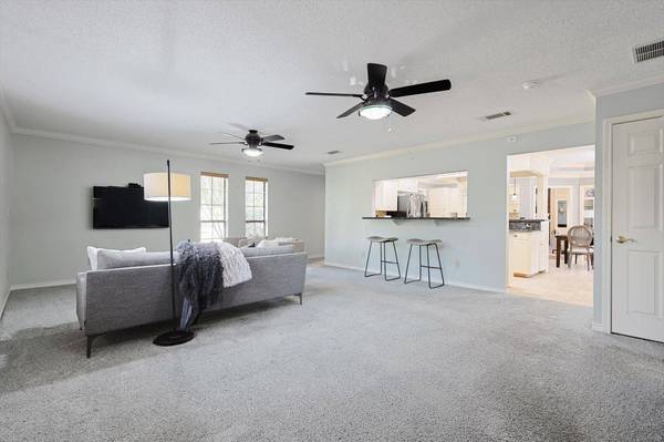 240 Green Ridge Drive, Double Oak, TX 75077