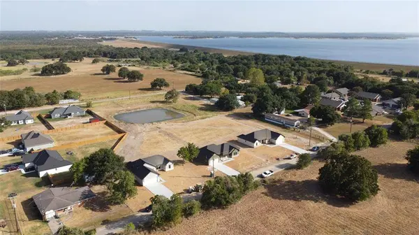 657 3RD ST, Somerville, TX 77879