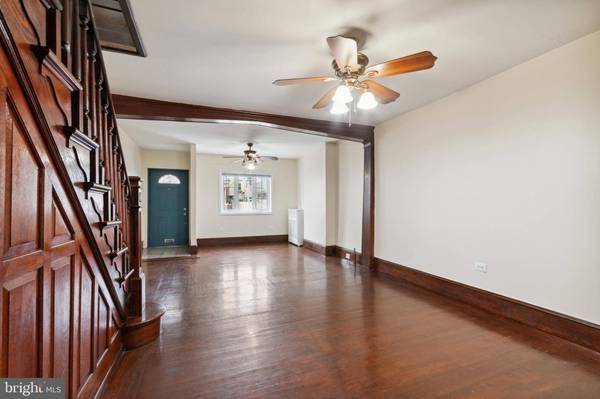 2205 E HAGERT ST, Philadelphia, PA 19125