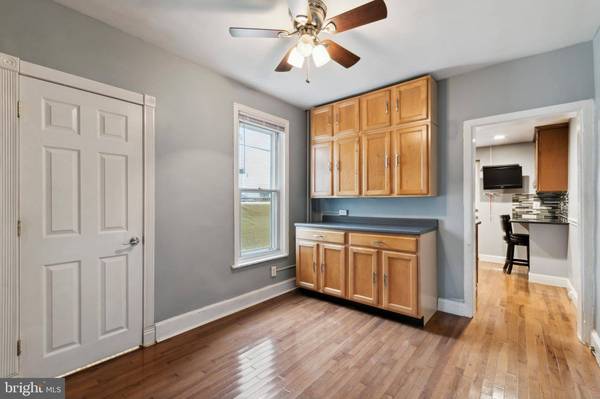 2205 E HAGERT ST, Philadelphia, PA 19125