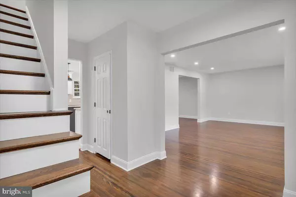 10 VILLANOVA CT, Berlin, NJ 08009