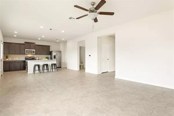 6908 Vail RDG, Austin, TX 78744