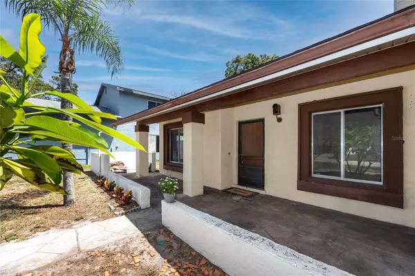 1931 HASTINGS DR, Clearwater, FL 33763