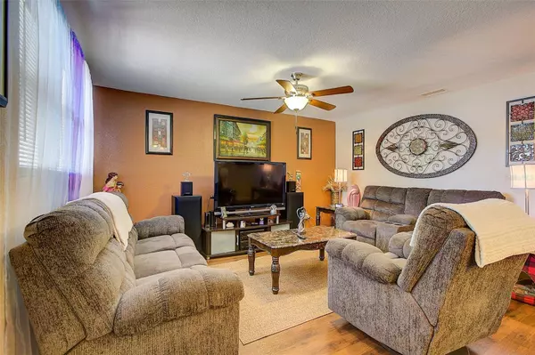 1421 E LINEBAUGH AVE #A, Tampa, FL 33612