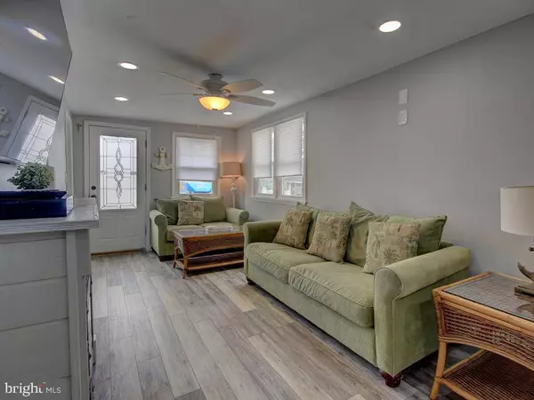 634 W MAPLE AVE, Wildwood, NJ 08260