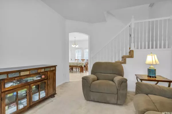 8762 S BROWNS PARK DR, West Jordan, UT 84081