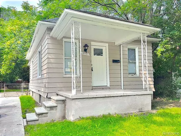 8701 MAXWELL Avenue, Warren, MI 48089