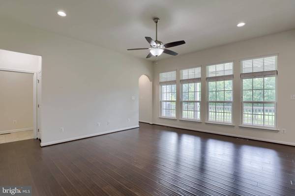 1209 COPPER BEECH DR, York, PA 17403