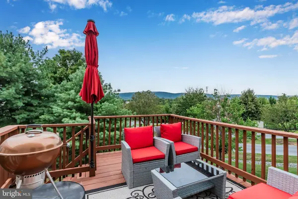 2213 BUTTONWOOD CIR, Harrisburg, PA 17110