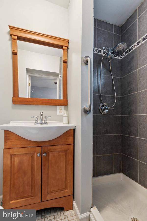 2205 E HAGERT ST, Philadelphia, PA 19125