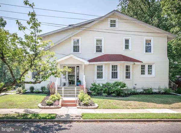 7 LAKESHORE DR, Collingswood, NJ 08108