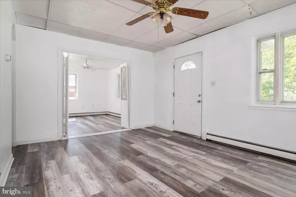 302 DELAWARE AVE, Glen Burnie, MD 21060