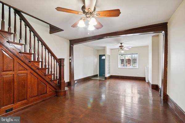 2205 E HAGERT ST, Philadelphia, PA 19125