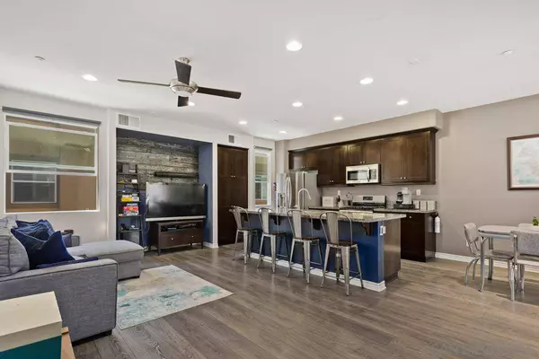 2368 Sentinel Ln, San Marcos, CA 92078