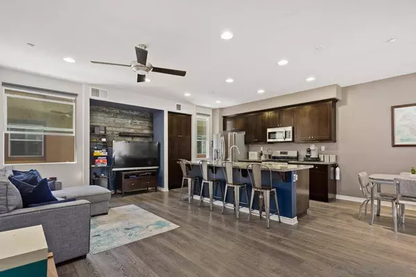 2368 Sentinel Ln, San Marcos, CA 92078