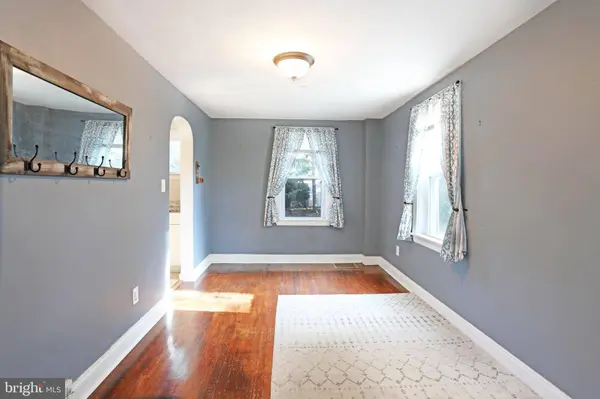 340 E OLIVE ST, Westville, NJ 08093