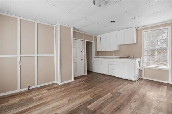 43 Coombs St, Southbridge, MA 01550