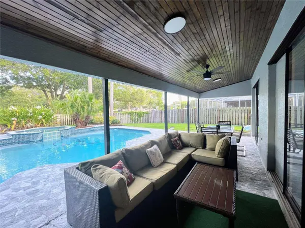 2773 JARVIS CIR, Palm Harbor, FL 34683