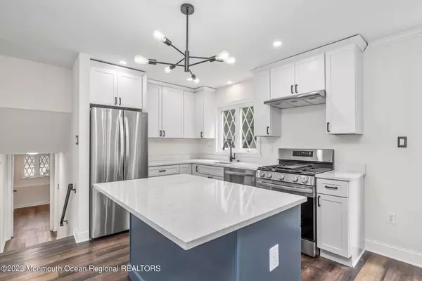 28 Copperfield Drive, Hamilton, NJ 08610