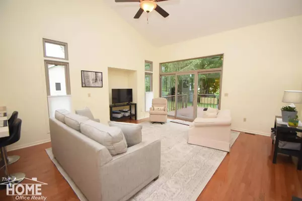 1512 Hiawatha Drive, Owosso, MI 48867