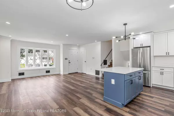 28 Copperfield Drive, Hamilton, NJ 08610