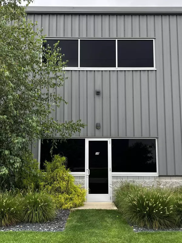 443 Douglas Avenue #20, Holland, MI 49424