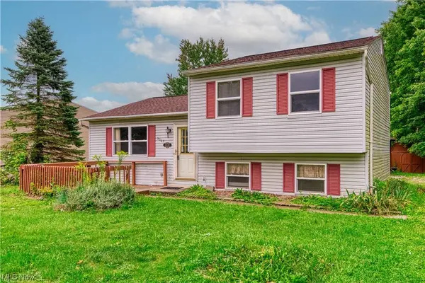 9063 Wil Verne DR, Windham, OH 44288